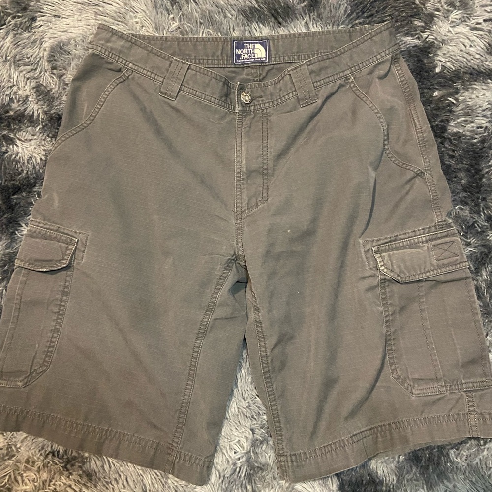 The North Face Men's Charcoal Cargo Shorts